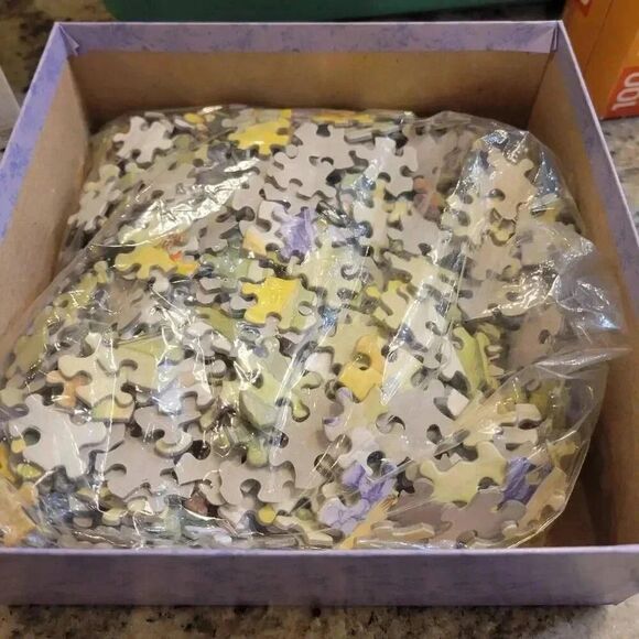 Hasbro Nature's Treasures Marjolein Bastin 750 pc Jigsaw Puzzle - Picture 8 of 8